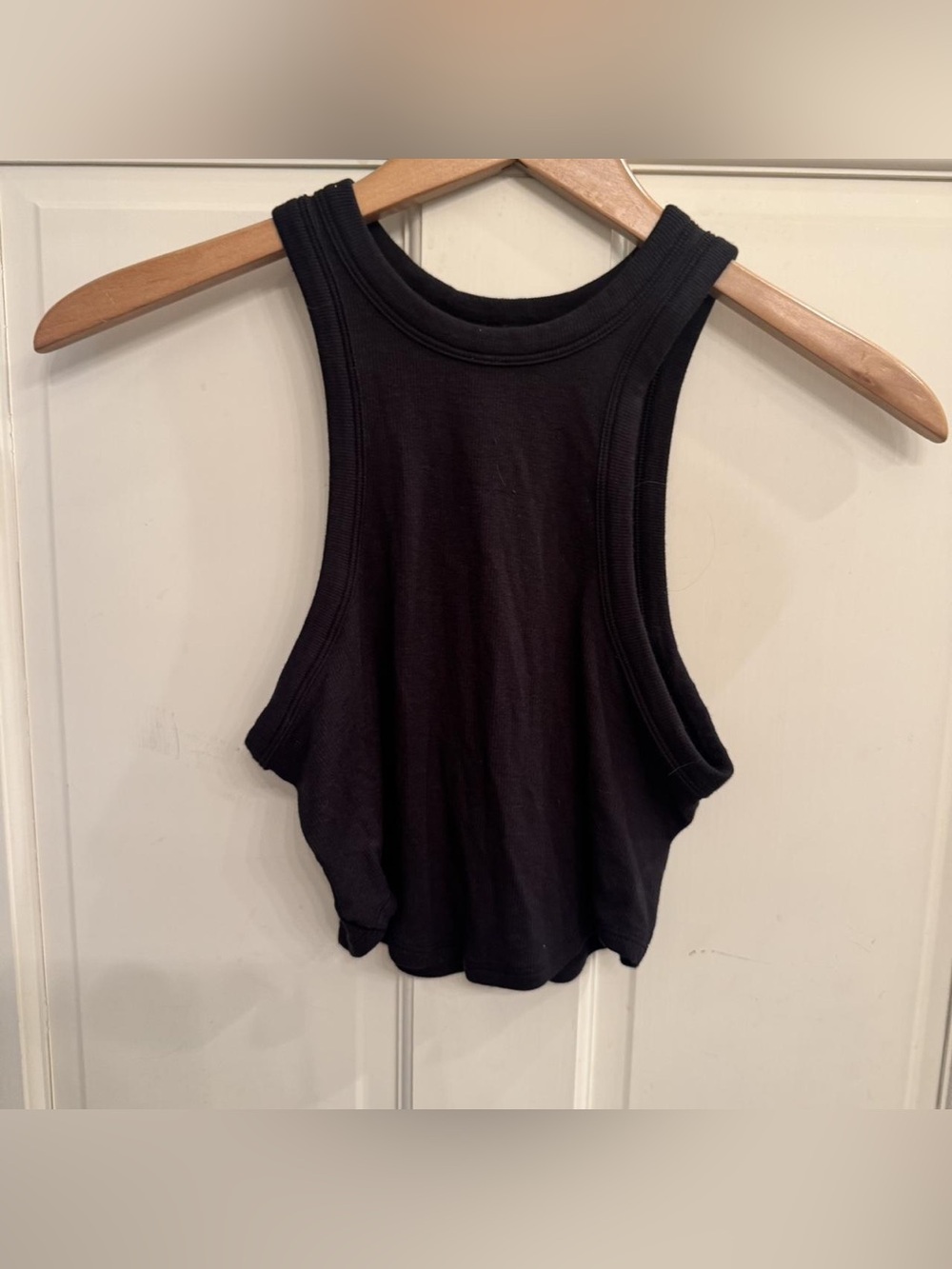 Black Ribbed Racerback Crop Top - Women